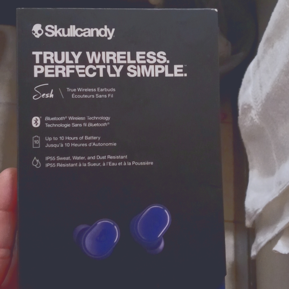 Skull candy earbuds